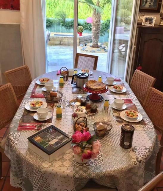 ホテルLa Gloriette Heuqueville  エクステリア 写真
